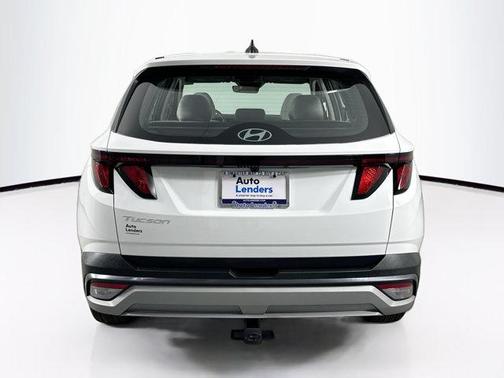 2025 Hyundai TUCSON SE