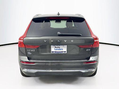 2022 Volvo XC60 B5 Inscription