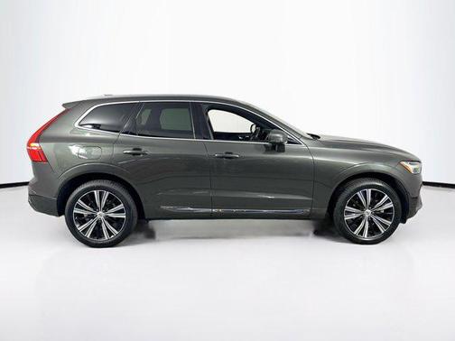 2022 Volvo XC60 B5 Inscription