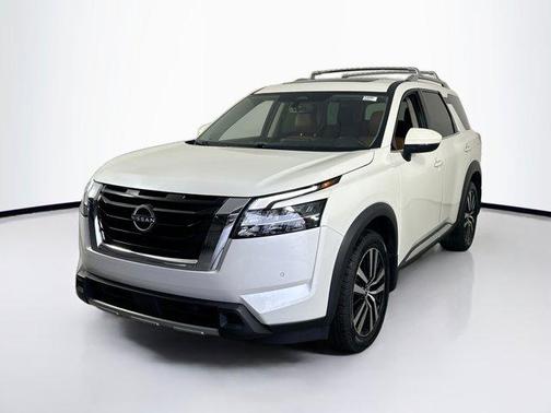 2023 Nissan Pathfinder Platinum 4WD