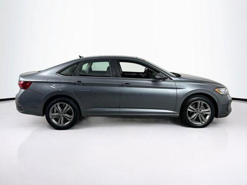 2022 Volkswagen Jetta 1.5T SE