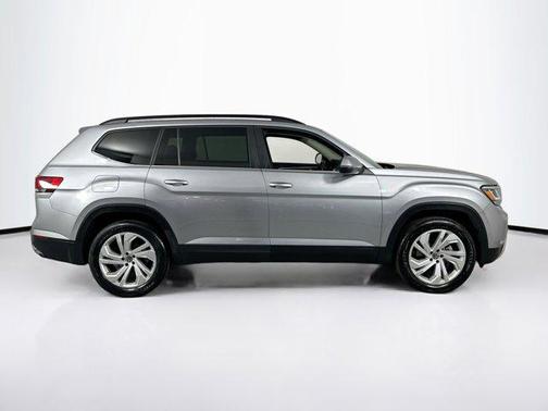 2023 Volkswagen Atlas 3.6L SE w/Technology