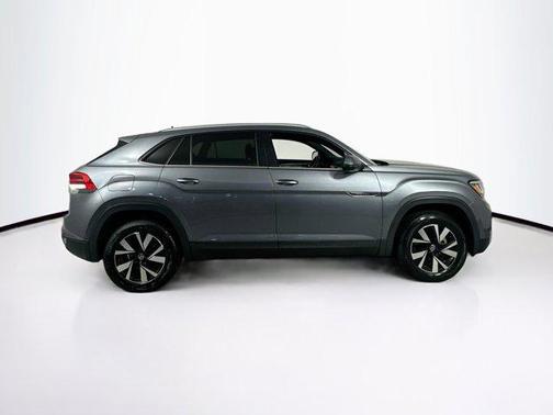 2022 Volkswagen Atlas Cross Sport 2.0T SE
