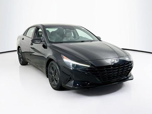 Phantom Black 2023 Hyundai ELANTRA SEL