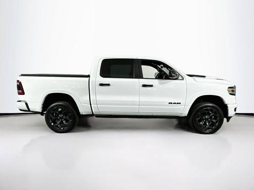 Bright White Clearcoat 2023 RAM 1500 Limited