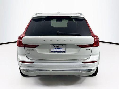 2022 Volvo XC60 B5 Inscription