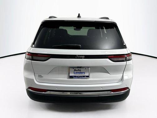 2023 Jeep Grand Cherokee Laredo