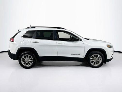 2022 Jeep Cherokee Latitude Lux