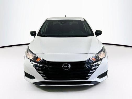 2023 Nissan Versa 1.6 S