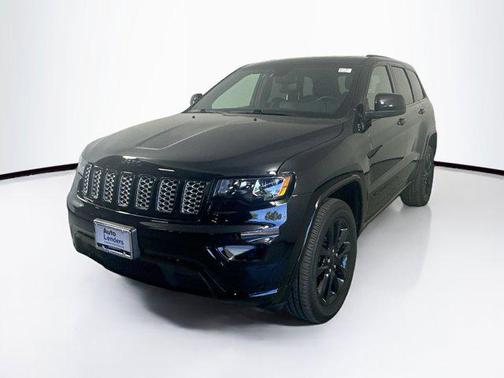 2022 Jeep Grand Cherokee Laredo