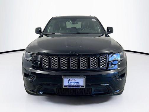 2022 Jeep Grand Cherokee Laredo