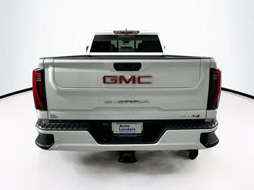 2024 GMC Sierra 2500 AT4