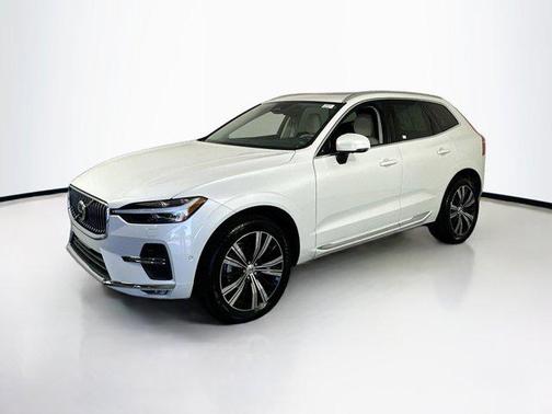 2023 Volvo XC60 B5 Plus Bright Theme