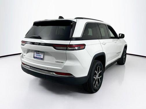 Bright White Clearcoat 2023 Jeep Grand Cherokee Limited