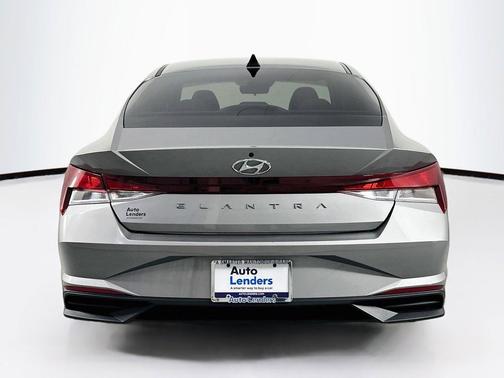 Fluid Metal 2023 Hyundai ELANTRA SEL