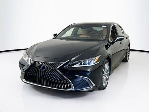 2019 Lexus ES 300h Base