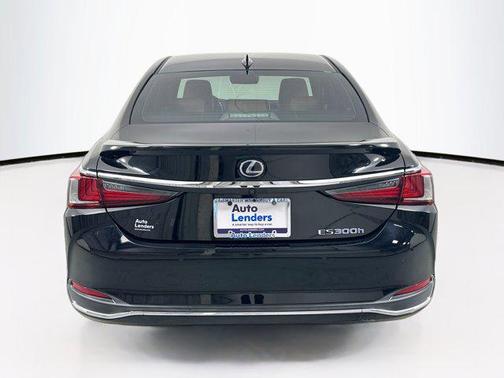 2019 Lexus ES 300h Base