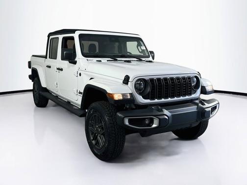 Bright White Clearcoat 2024 Jeep Gladiator Sport S