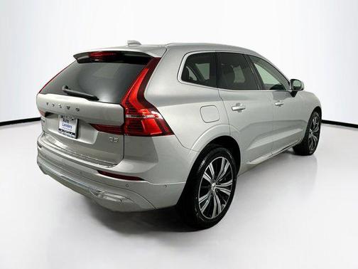 2022 Volvo XC60 B5 Inscription