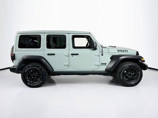 Earl Clearcoat 2023 Jeep Wrangler Willys