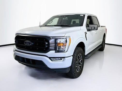 Space White Metallic 2022 Ford F-150 XLT