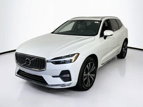 2022 Volvo XC60 B5 Inscription