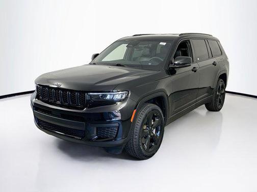 Diamond Black Crystal Pearlcoat 2023 Jeep Grand Cherokee L Altitude