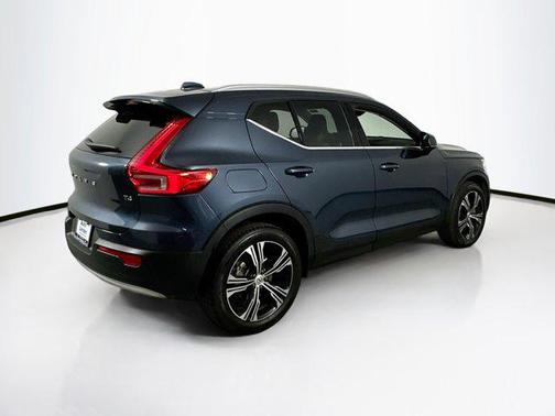 2022 Volvo XC40 T4 Inscription