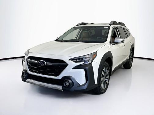 Crystal White Pearl 2023 Subaru Outback Touring