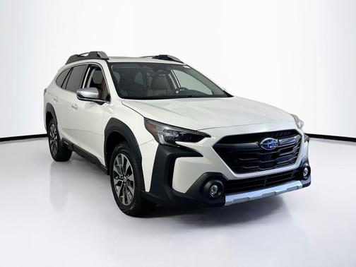 Crystal White Pearl 2023 Subaru Outback Touring