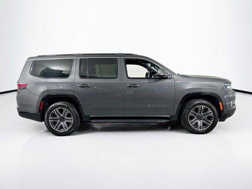 2022 Jeep Wagoneer Series III 4x2