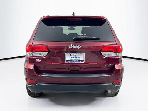 2022 Jeep Grand Cherokee Laredo