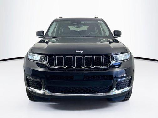 Diamond Black Crystal Pearlcoat 2023 Jeep Grand Cherokee L Limited