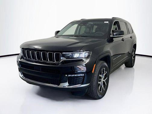 Diamond Black Crystal Pearlcoat 2023 Jeep Grand Cherokee L Limited
