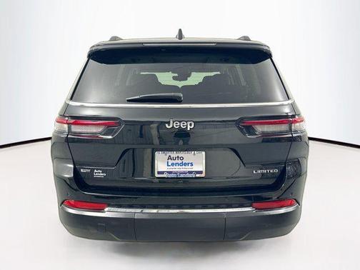 Diamond Black Crystal Pearlcoat 2023 Jeep Grand Cherokee L Limited