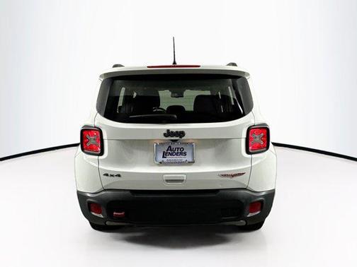 2022 Jeep Renegade Trailhawk