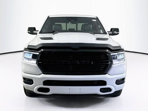 Bright White Clearcoat 2023 RAM 1500 Laramie