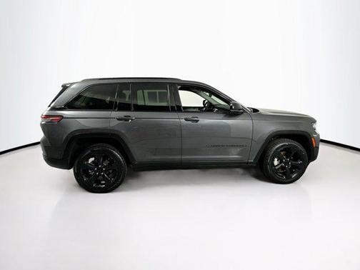 2023 Jeep Grand Cherokee Limited X