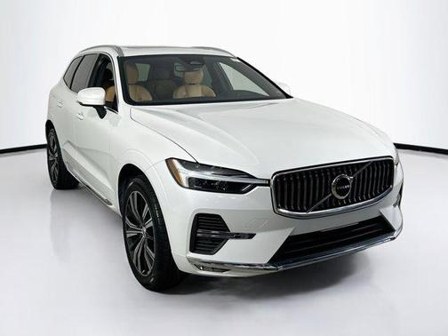 2022 Volvo XC60 B5 Inscription