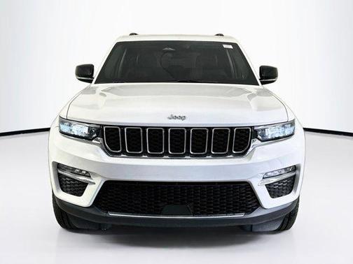 Bright White Clearcoat 2023 Jeep Grand Cherokee Limited