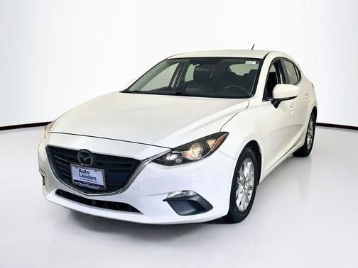 Snowflake White Pearl Mica 2016 Mazda Mazda3 i Sport
