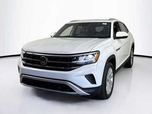 Pure White 2023 Volkswagen Atlas Cross Sport 3.6L V6 SE w/Technology