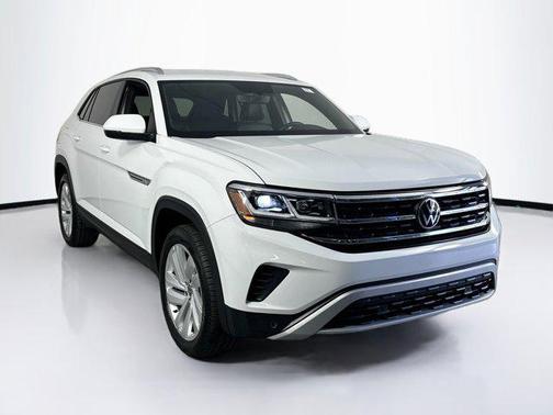 Pure White 2023 Volkswagen Atlas Cross Sport 3.6L V6 SE w/Technology