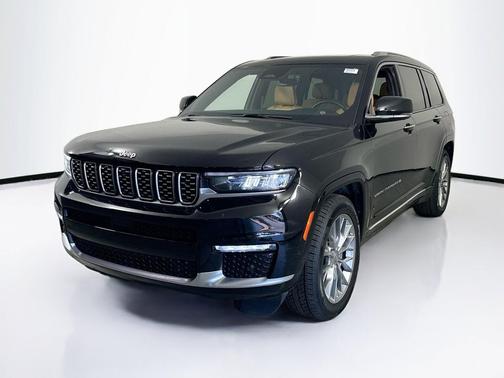 Diamond Black Crystal Pearlcoat 2023 Jeep Grand Cherokee L Summit