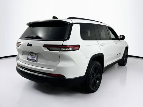 Bright White Clearcoat 2023 Jeep Grand Cherokee L Altitude