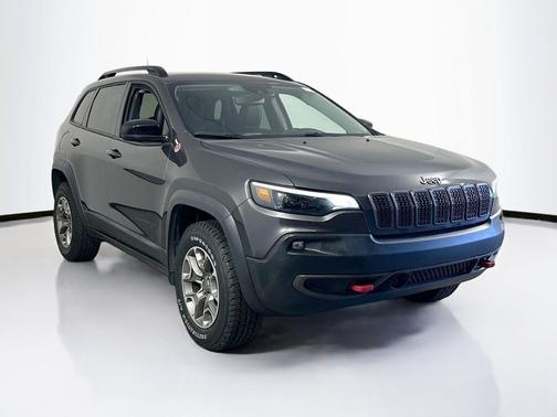 Granite Crystal Metallic Clearcoat 2022 Jeep Cherokee Trailhawk