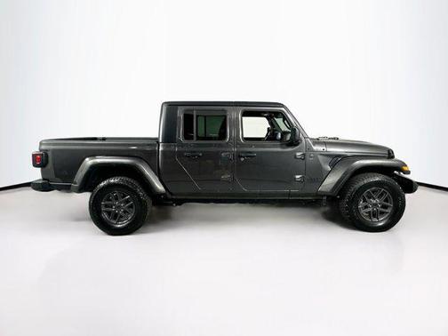 2024 Jeep Gladiator Sport S