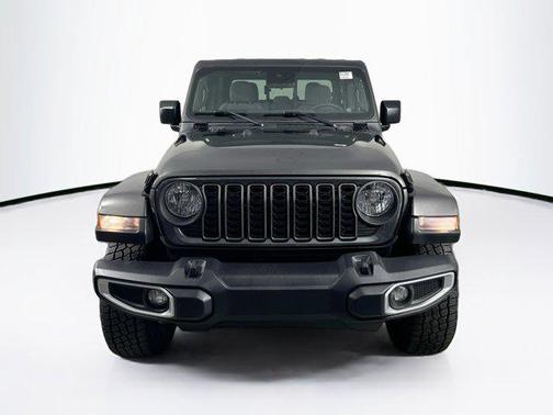 2024 Jeep Gladiator Sport S