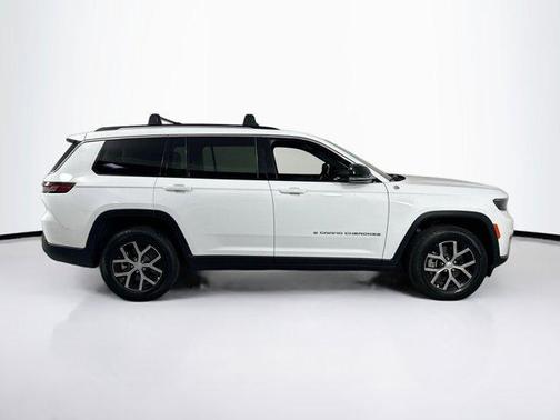 Bright White Clearcoat 2023 Jeep Grand Cherokee L Limited