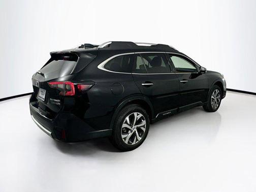 2022 Subaru Outback Touring XT